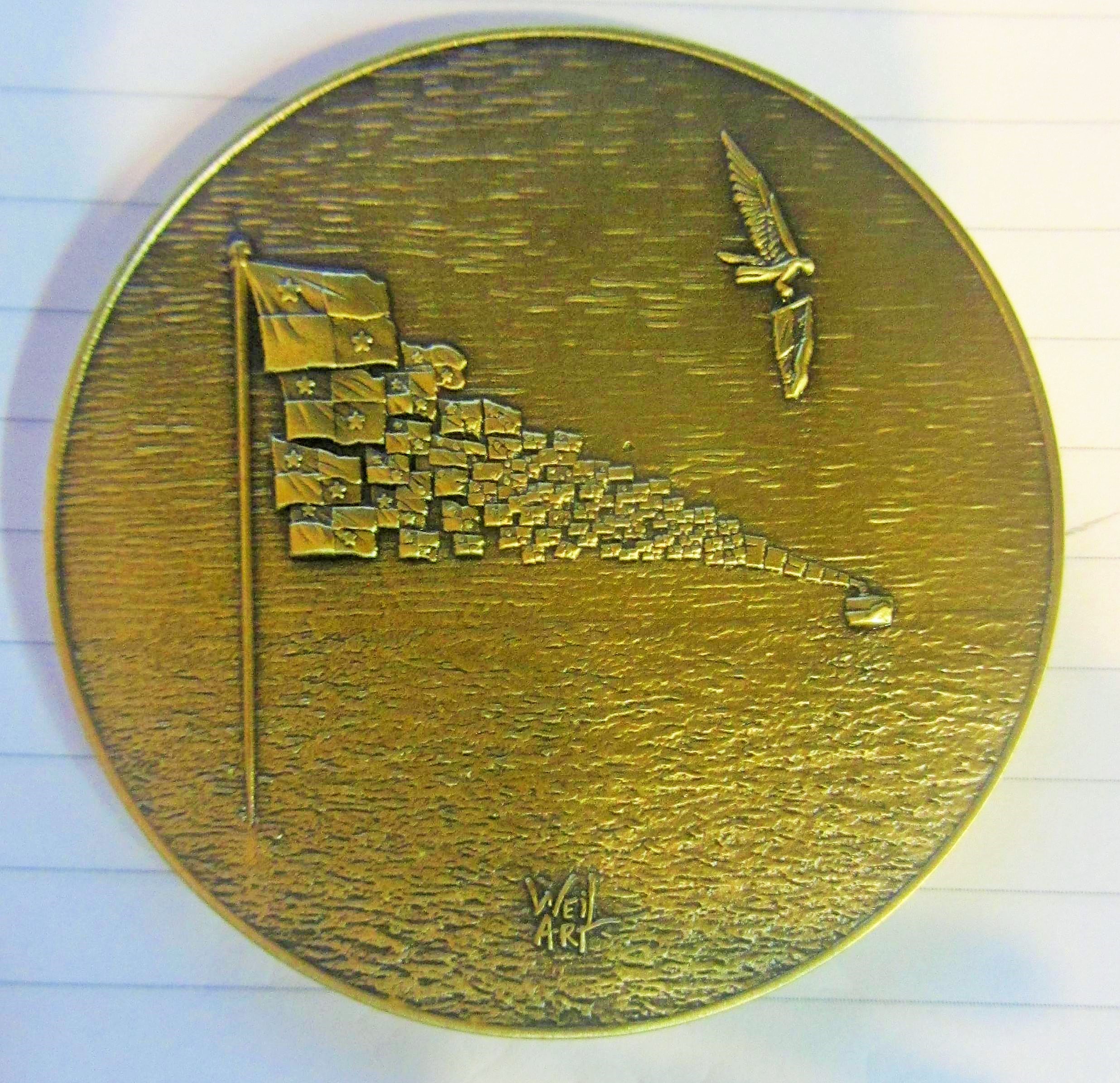Medalla Weil Art Anverso: Homenaje a la VII "Cumbre de las Americas" (Panama 2015) Reverso: Homenaje a la bandera y al aguila Harpia - Diseño por Idielgo Perez